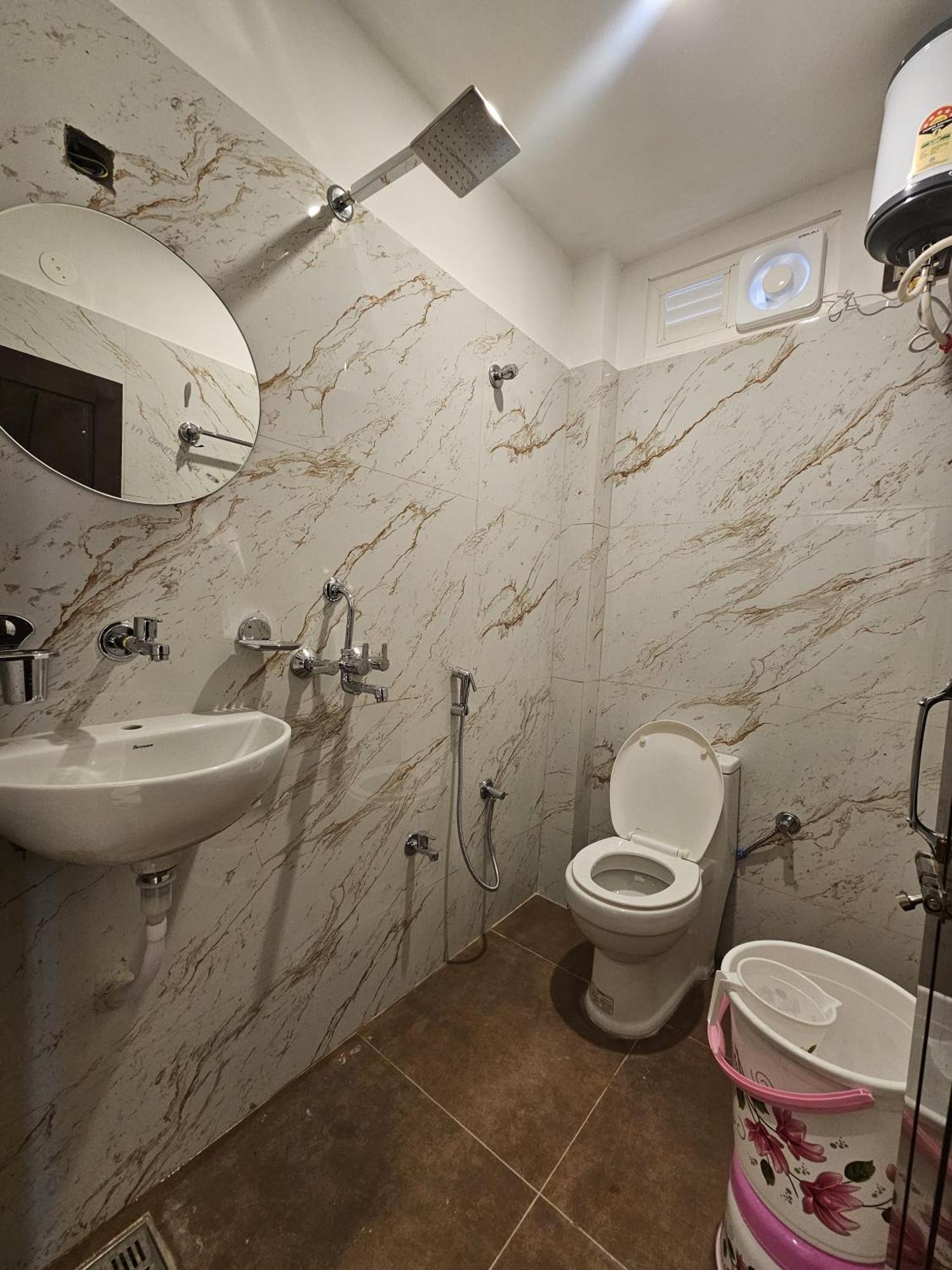 Mm Grand Otel Varanasi Dış mekan fotoğraf